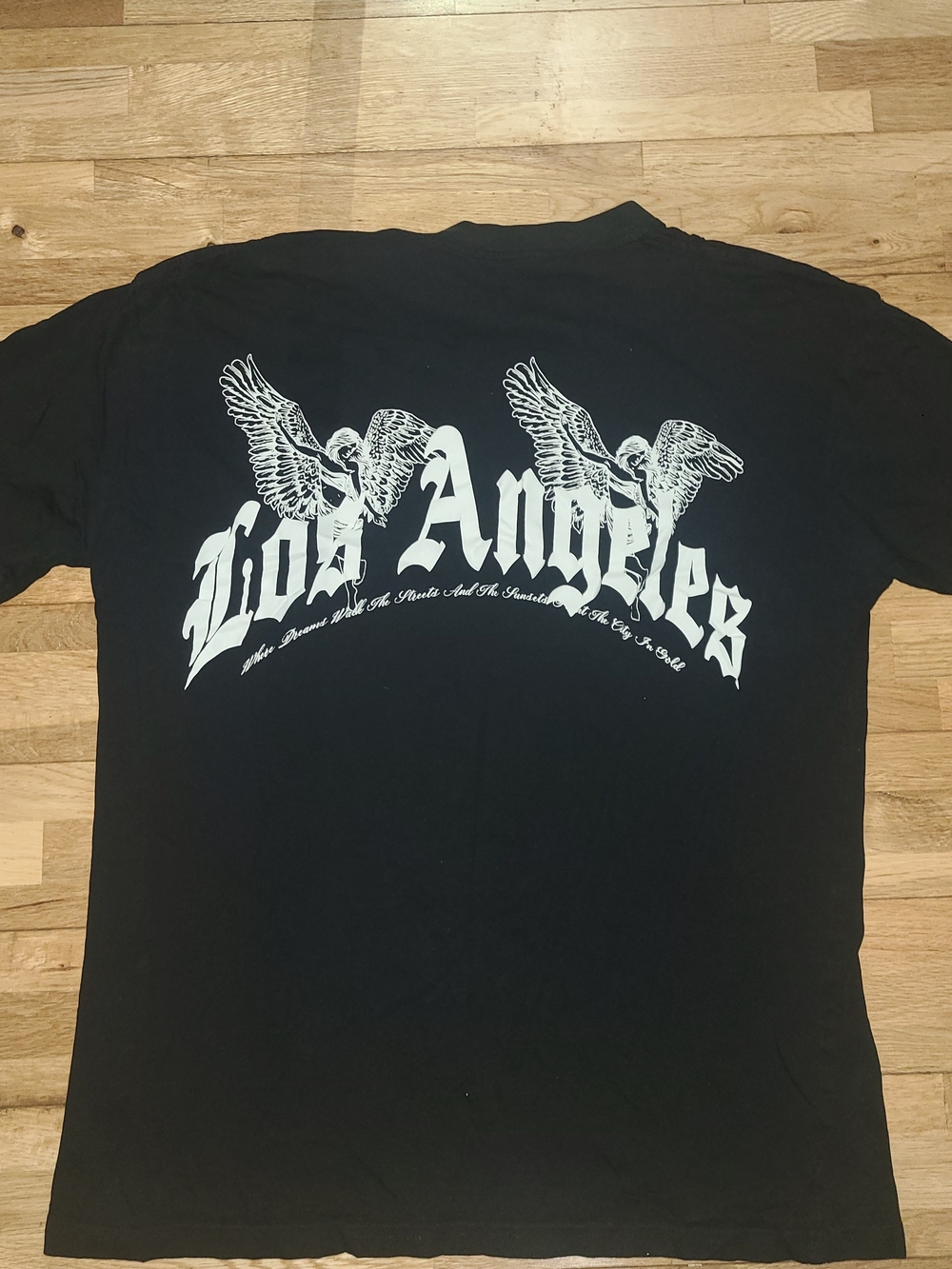 Graphic Short Sleeve Tee in Black Like New